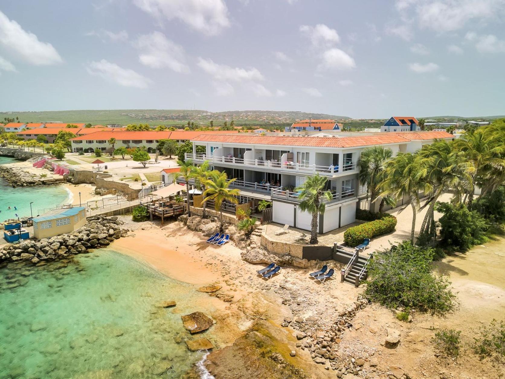 Oceanfront Barracuda At Den Laman Apartment Kralendijk  Exterior photo